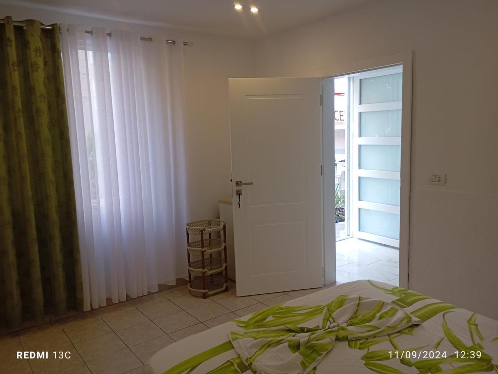 Durres Beach Rooms מראה חיצוני תמונה